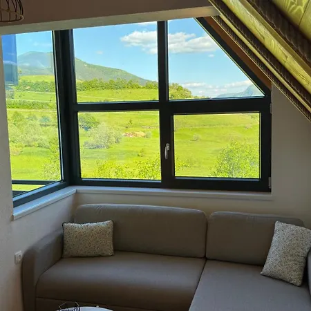 Vikendica Malekin * Ripci