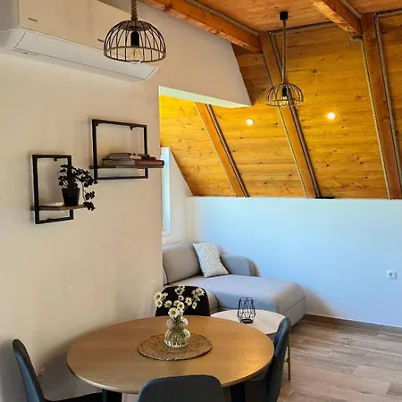 Vikendica Malekin * Ripci